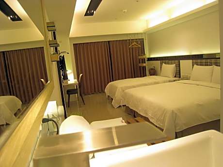 Triple Room - 1 Double + 1 Single