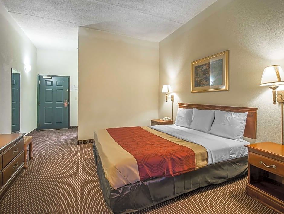 Econo Lodge Inn & Suites - Marianna