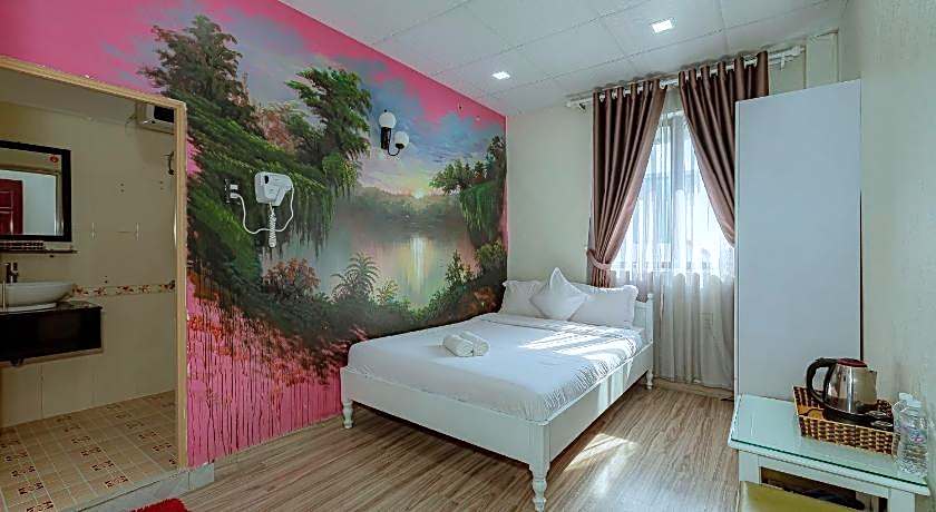 Ken's Backpackers Hotel