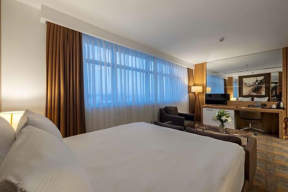 Grand Sapphire City Hotel