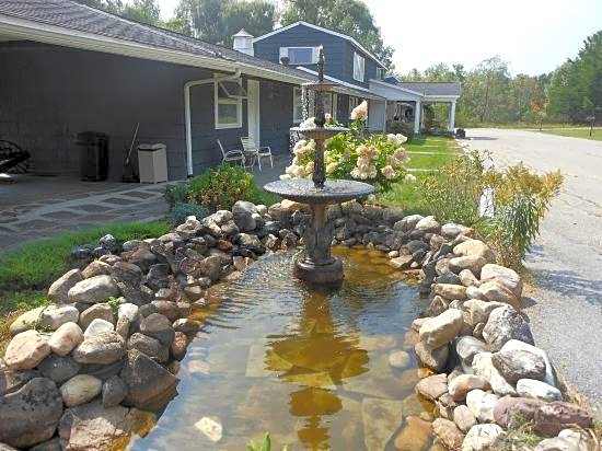 Weathervane Motel