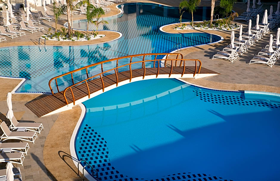 Vangelis Hotel & Suites