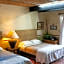 Casa Palomas Bed and Breakfast
