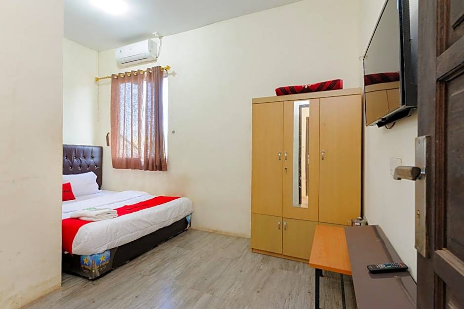 RedDoorz @ Cikitsu Batam