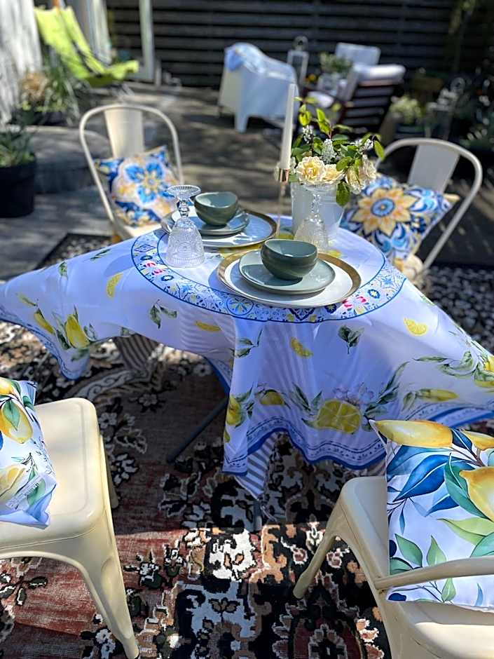 SURF HOUSE DREAMERS COAST