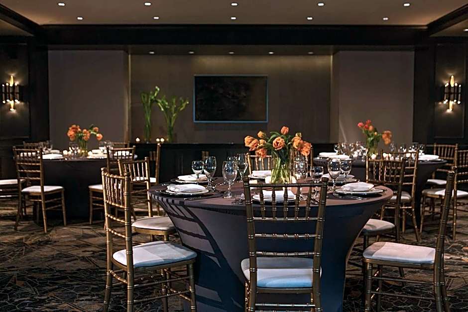 The Allegro Royal Sonesta Hotel Chicago Loop