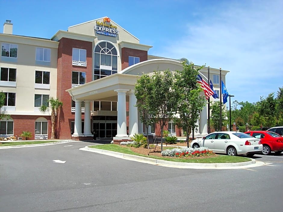 Holiday Inn Express Hotel & Suites Charleston - North