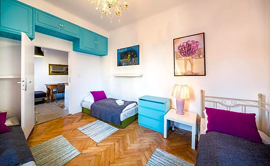 Old Town Kanonia Hostel & Apartments