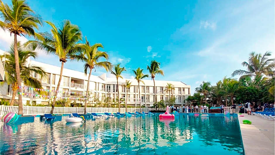 Hotel Blue Cove by On vacation
