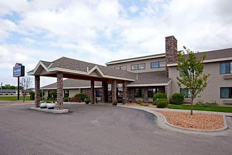 AmericInn by Wyndham Thief River Falls