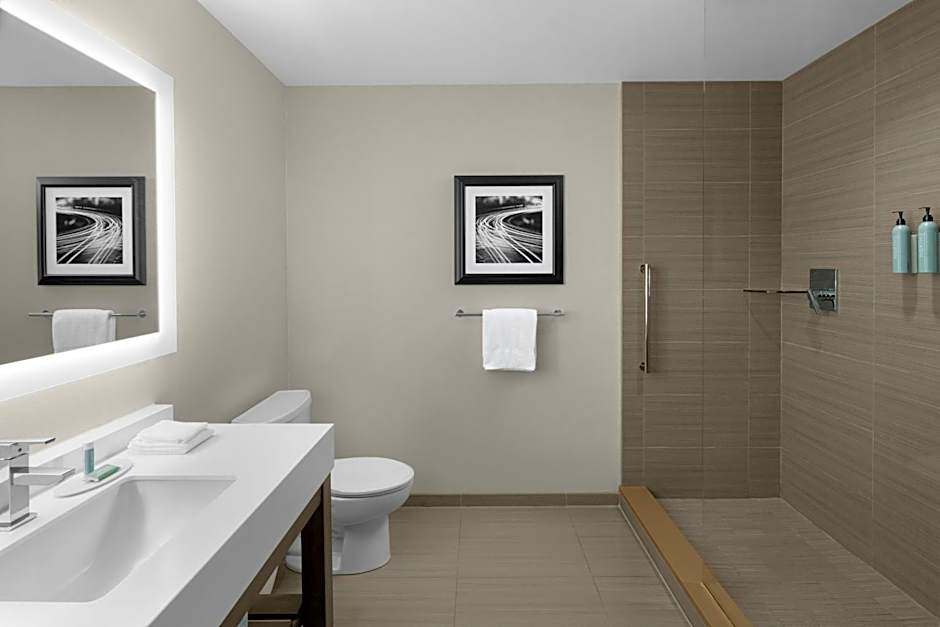 Courtyard by Marriott Akron Downtown