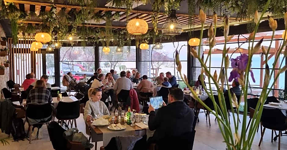 Lavanda Mobile Homes & Villas