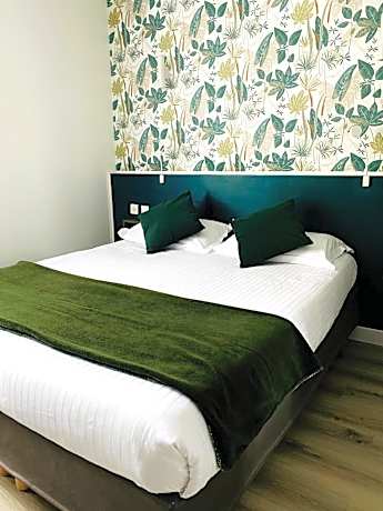 Brit Hotel Le Surcouf