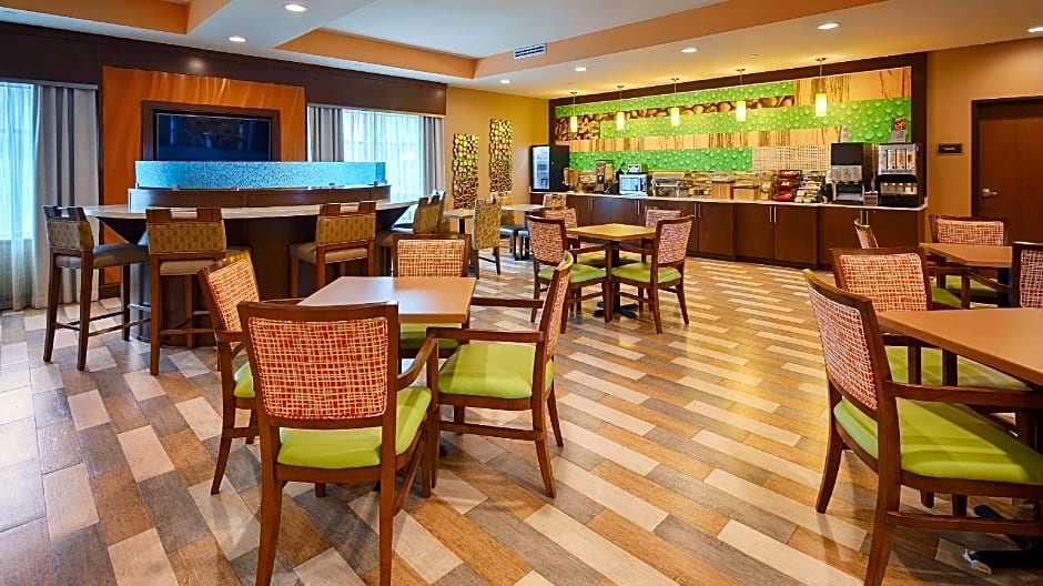 Best Western Plus Flatonia
