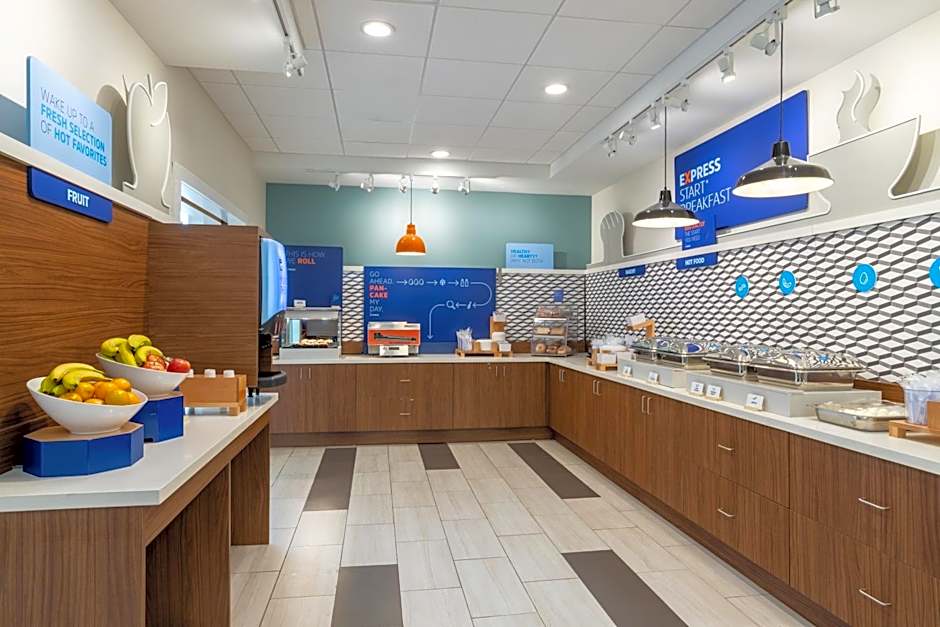 Holiday Inn Express & Suites - Wildwood - The Villages By IHG