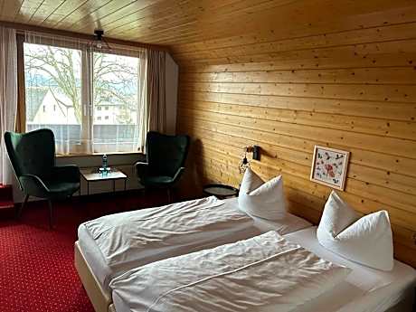 Family Room with Mountain View