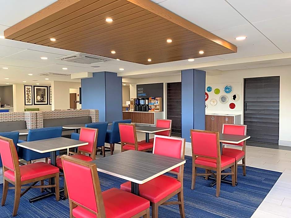 Holiday Inn Express Allentown North By IHG