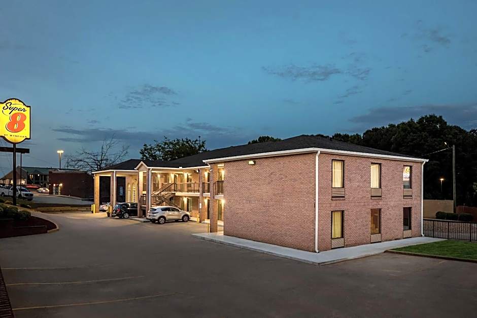 Super 8 by Wyndham Acworth/Atlanta Area