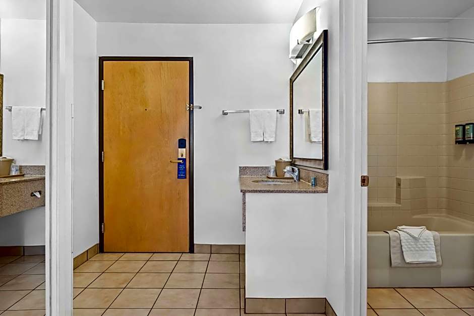 Best Western Liberty Inn