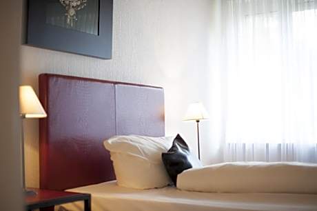 Hotel am Park - Willich - Düsseldorf - Krefeld