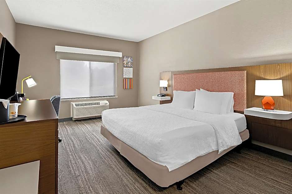 Photo 1 of 7 of 1 King Bed, Hearing/Mobility Accessible, Roll in Shower