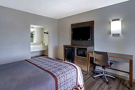 1 Queen Bed | Non-Smoking, Micfridge