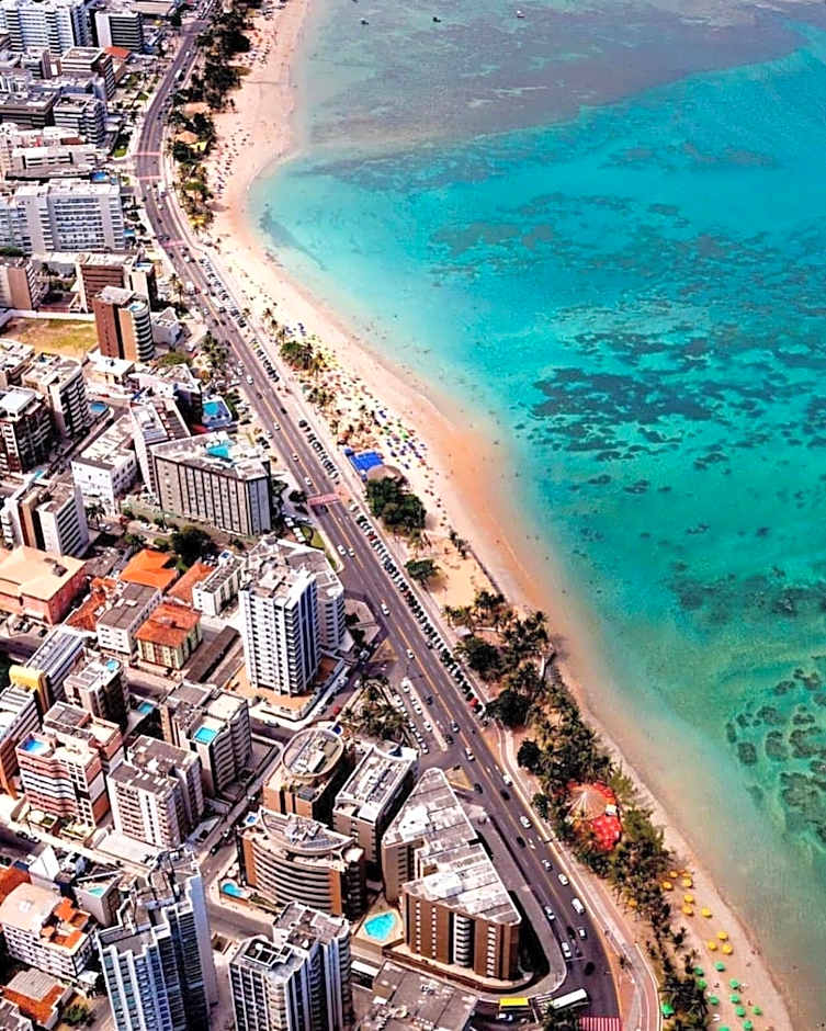 AMETISTA 2 - 101 · A-01: Apê equipado e estiloso na praia de Jatiúca