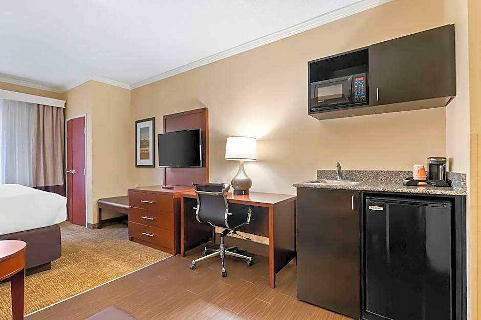Comfort Suites Panama City near Tyndall AFB
