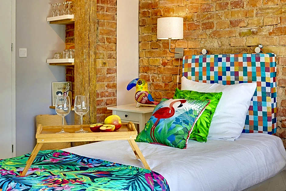 Kamienica Gdynia hotelowe komfortowe łóżka, plaża Orłowo molo