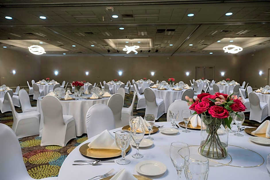 Holiday Inn Express Janesville-I-90 & US Highway 14 By IHG
