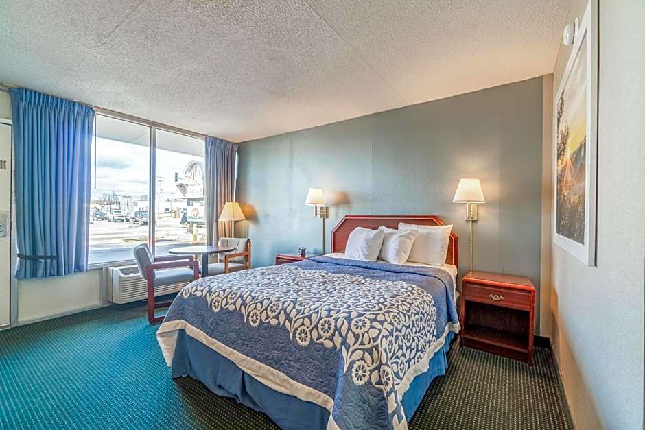 Ozark Junction mountain view by OYO