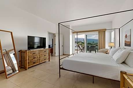 Unit #711 2 Bedroom 2 Bath Ocean View