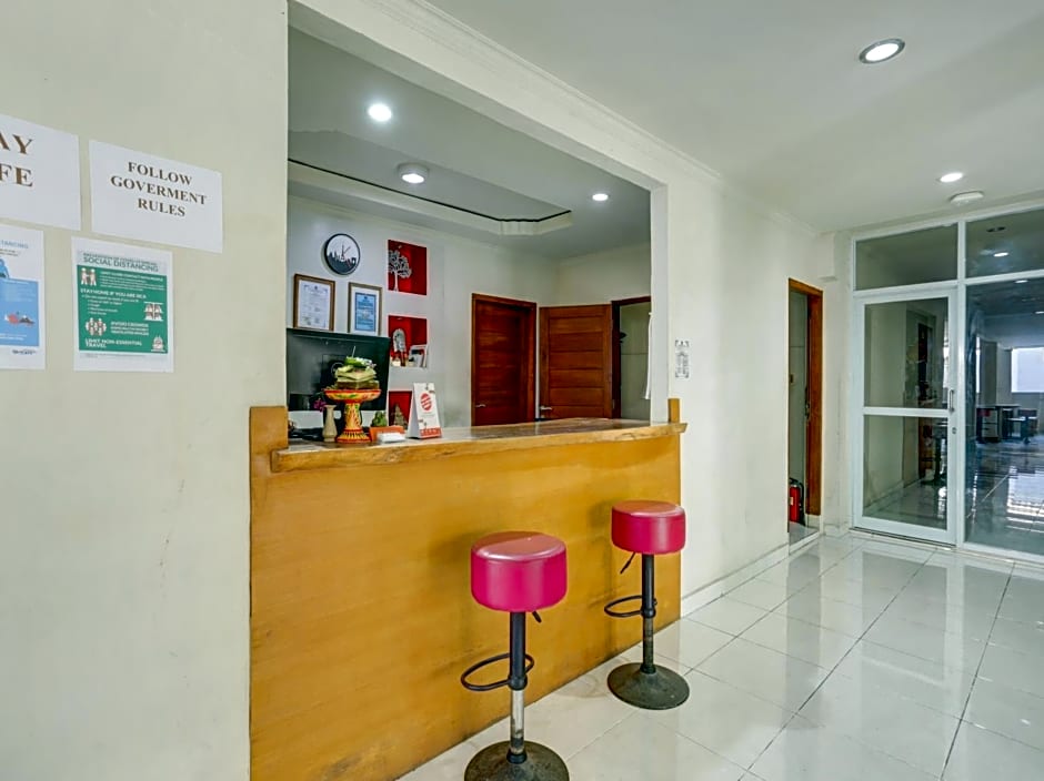 OYO 3950 The Ratna Hotel