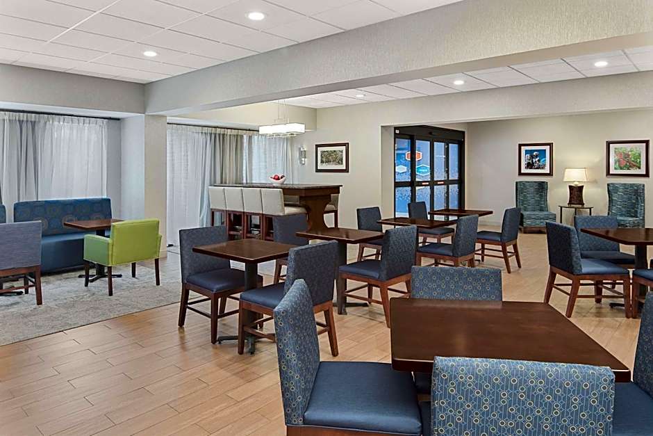 Hampton Inn By Hilton Lagrange