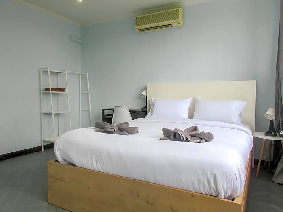 420 Hostel - Ekkamai Buds & Beds