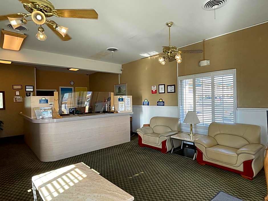 Photo 1 of 21 of Days Inn by Wyndham Deming