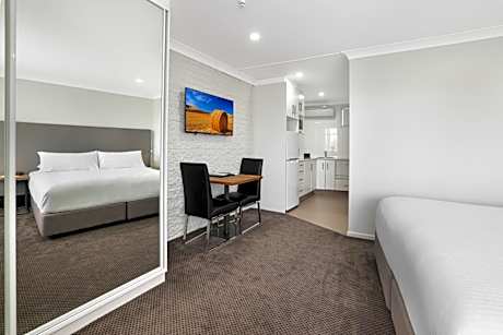 The Duck Inn Apartments