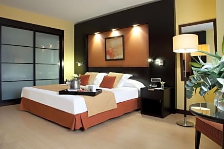 STANDARD TWIN ROOM 2 PEOPLE