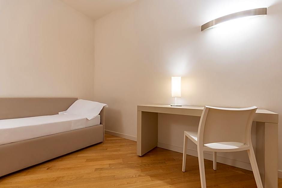 Home 15 Residence Hotel