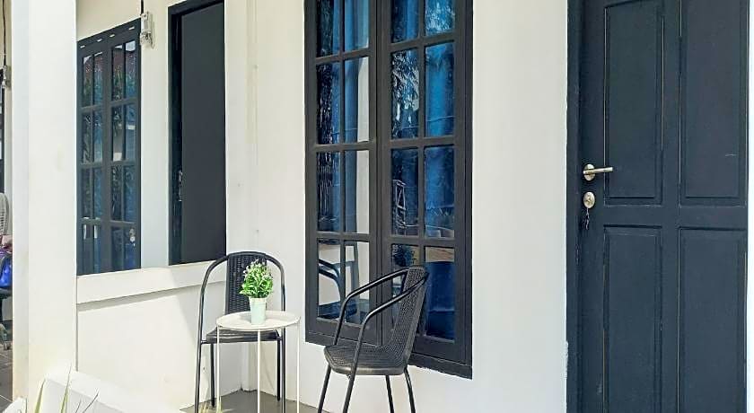 RedDoorz Syariah near Jamtos Lorong Hamba