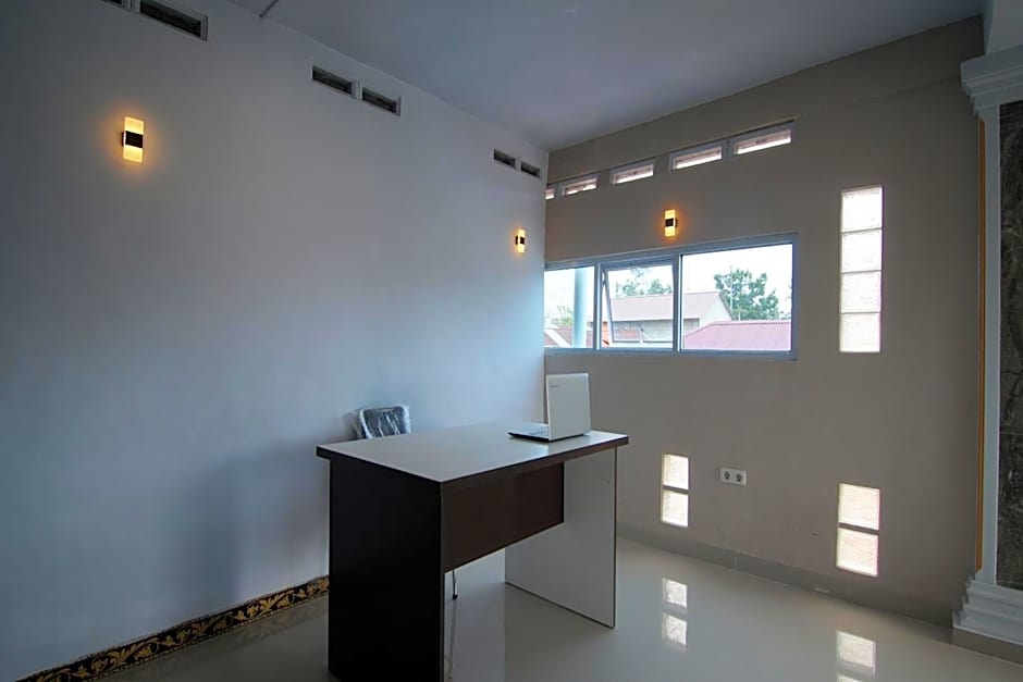 Hotel O Penginapan Naya Rita