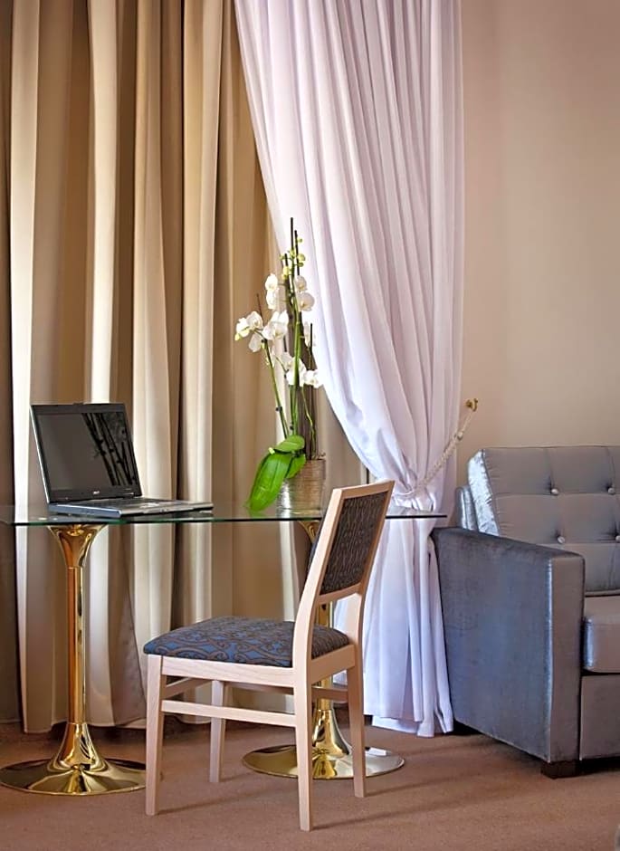 Dovitel Boutique Hotel