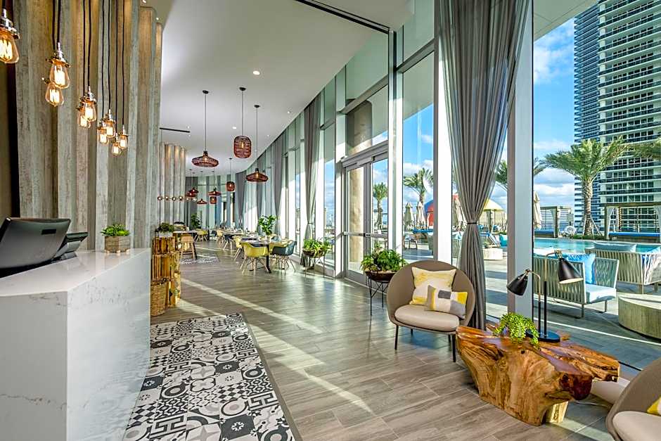 Hide Beach Residences