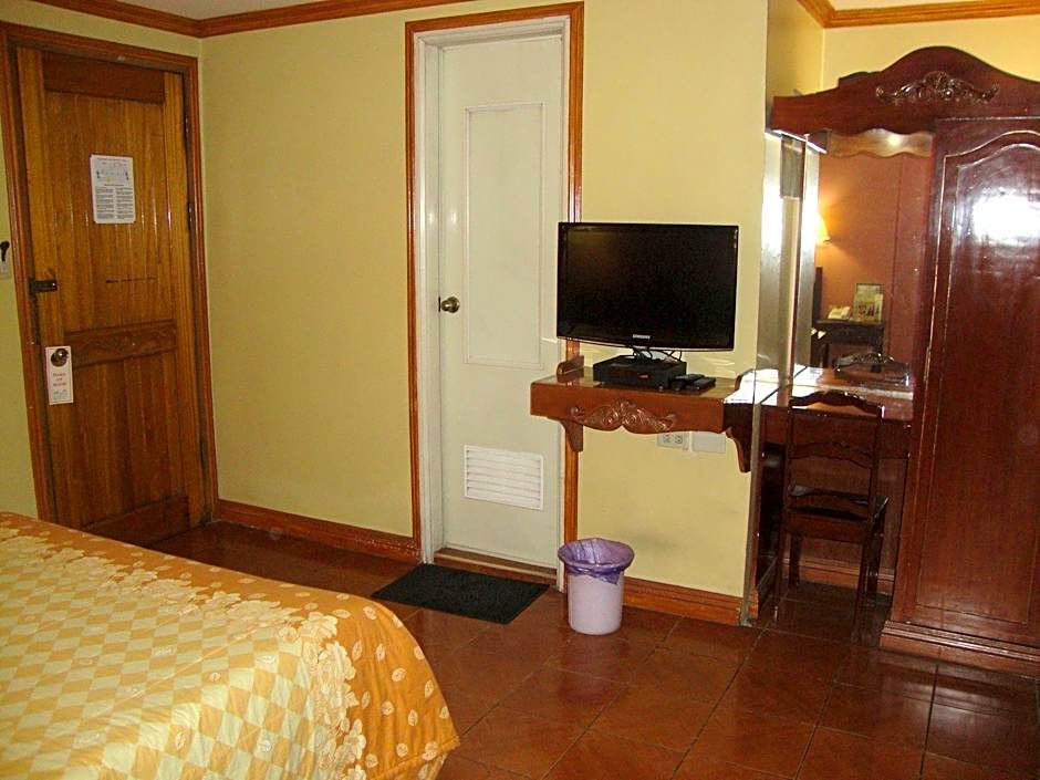 Pearlmont Hotel