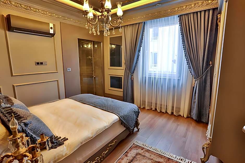 Real King Suite Hotel