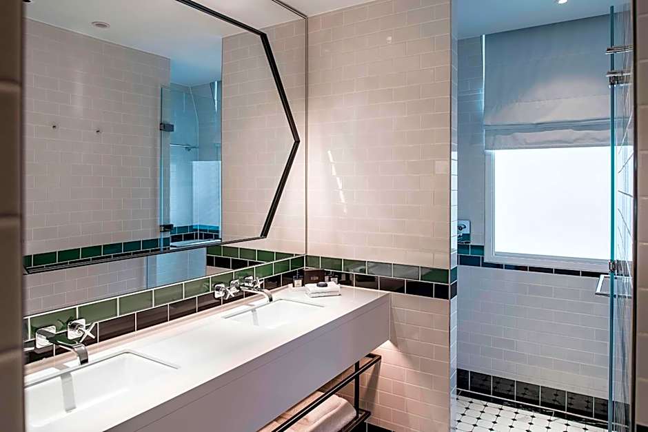 The Dixon, Tower Bridge, Autograph Collection by Marriott