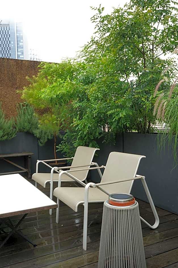 AET & o3 HOTEL