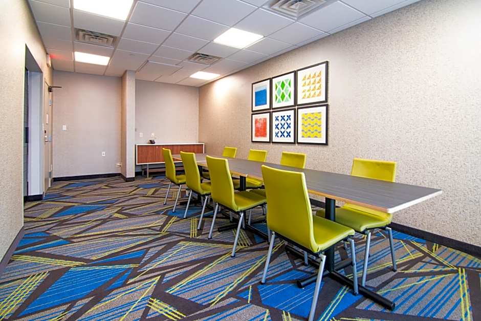 Holiday Inn Express And Suites Indianapolis Northwest By IHG