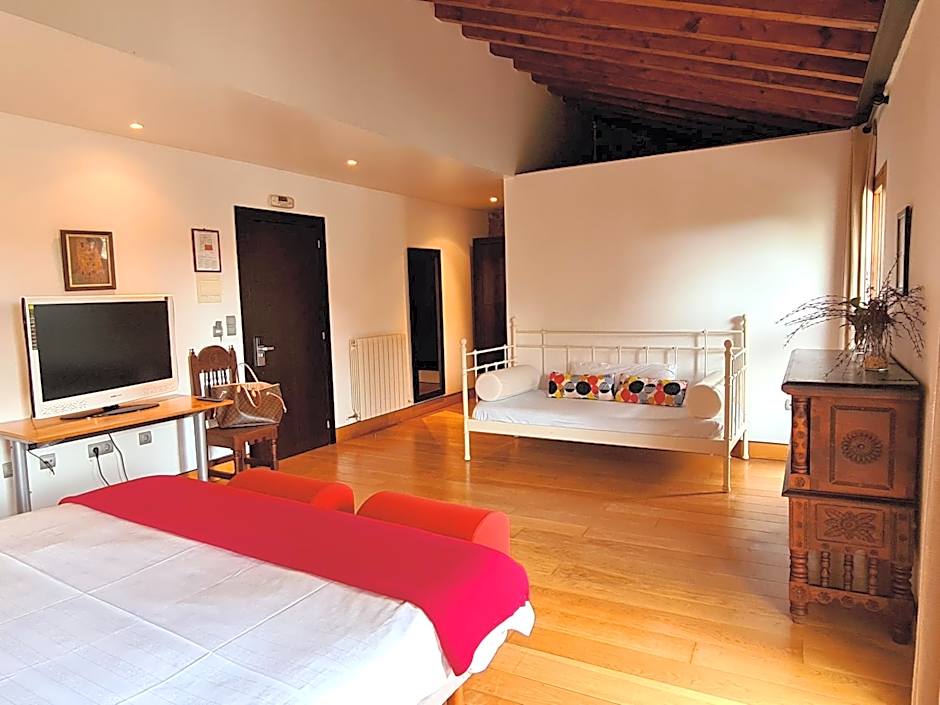 Posada Los Calderones