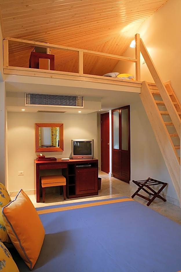 Maritsas Hotel & Suites